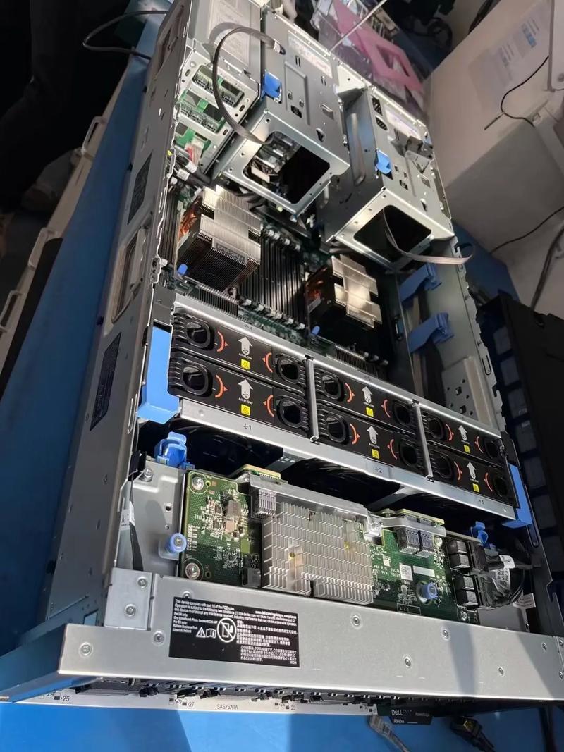 电脑上位机服务器 数据处理与存储支持服务的核心枢纽